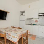 Alda 4*