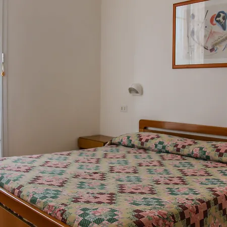 Alda מלון דירות