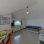 מלון דירות Alda 4*