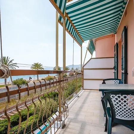 Alda Lejlighedshotel Pietra Ligure