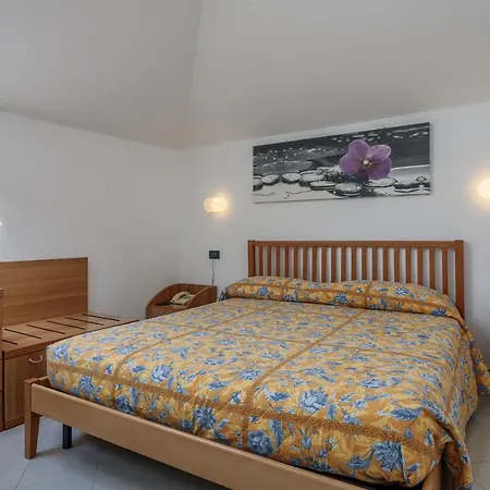 Aparthotel Alda Pietra Ligure